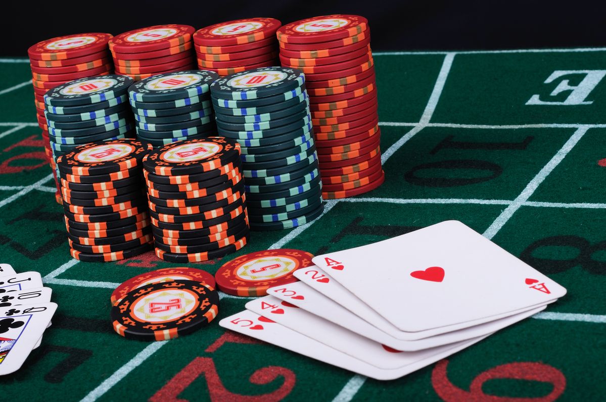 Bingo PKR کھلاڑیوں کے لیے لائیو کیسینو سیکشن